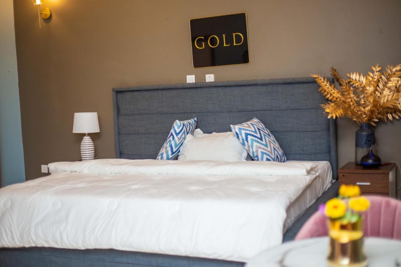 Hotel Piano & Gold Collections, Peduase Peduasi Exterior foto